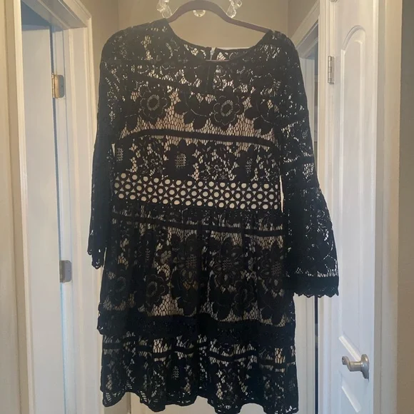 black lace dress with bell sleeves Lady Black Tie - Reyna Dress - Black